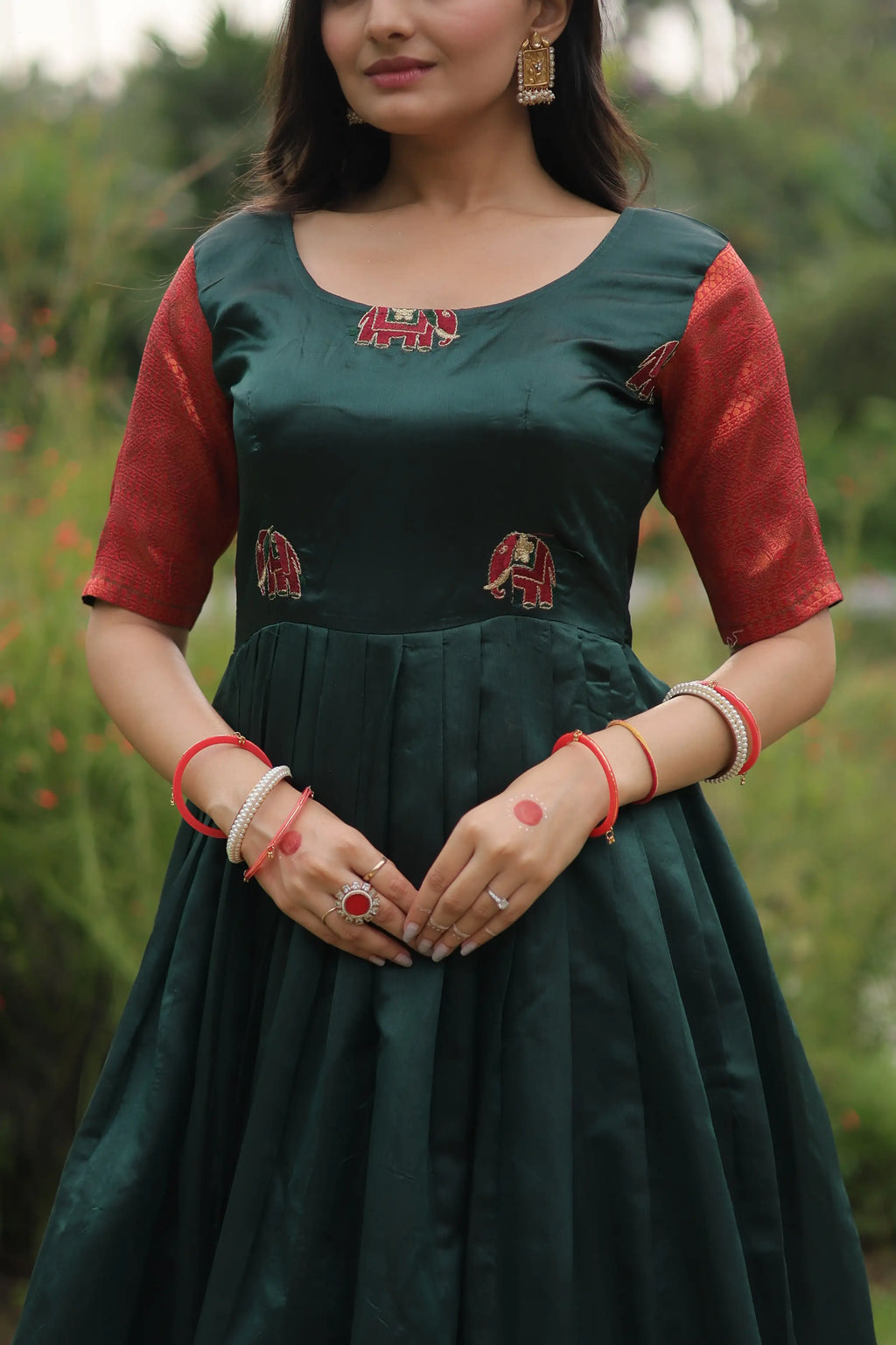 Green Banarasi Jacquard Silk Gown – Elegant Free-Size Designer Party & Wedding Wear