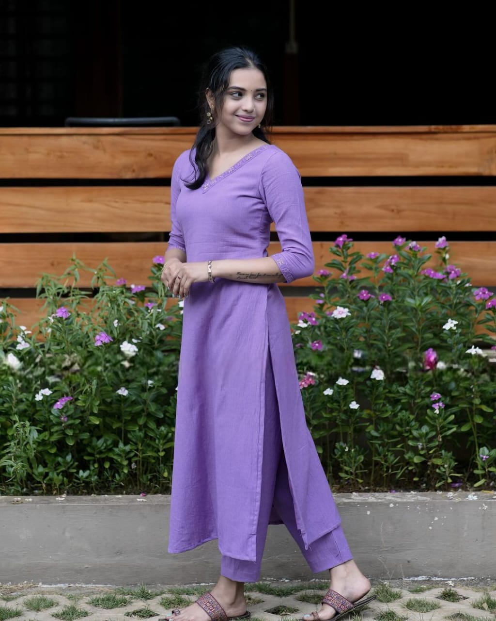 Women's Cotton V-neck Solid Straight Kurti With Pant