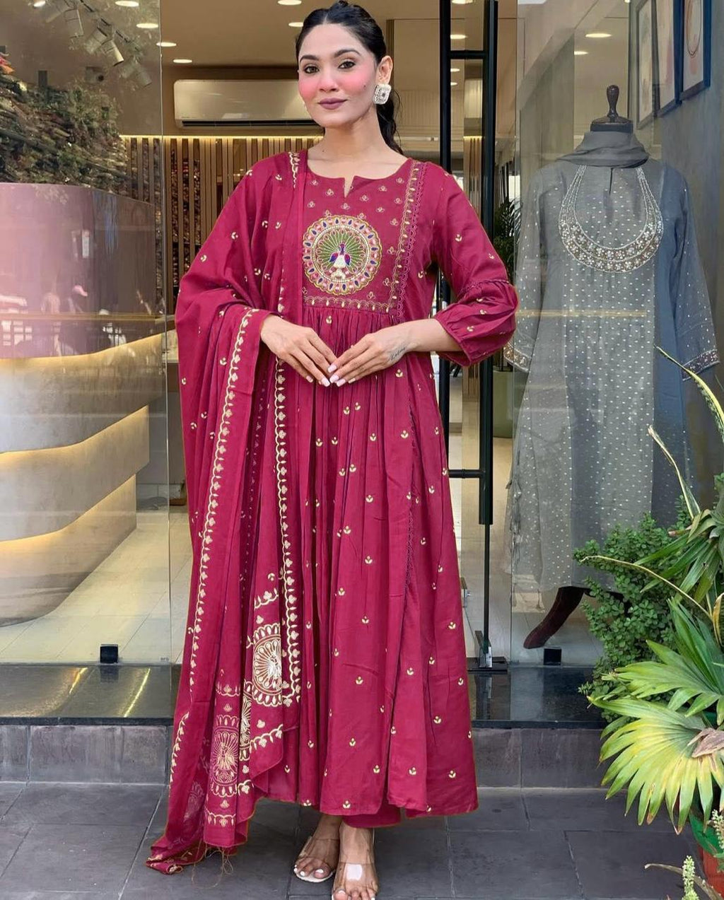 Women's Cotton Embroidered Anarkali Kurti With Malmal Dupatta Set