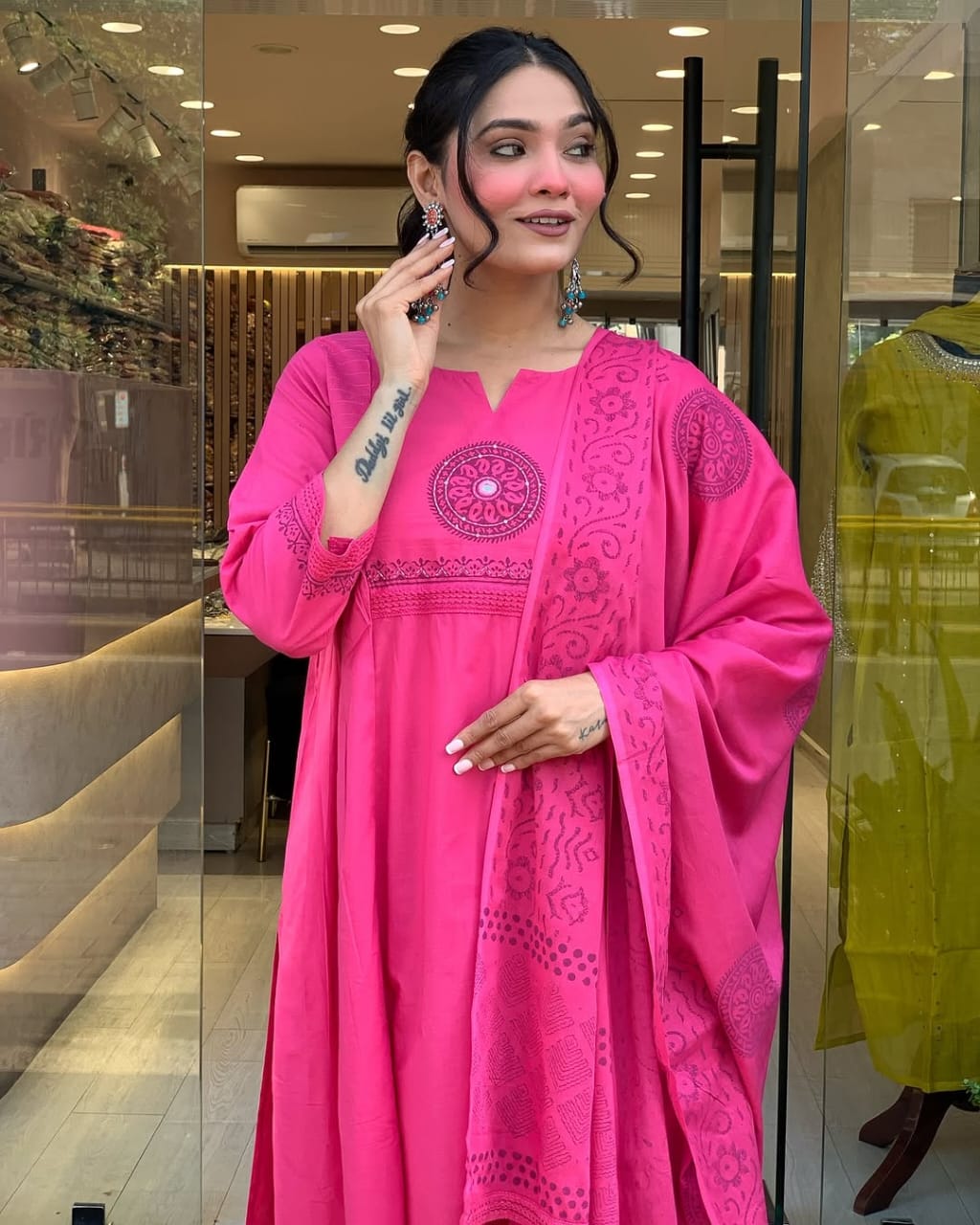 Women's Cotton Embroidery Handblock Floral Kurti Pant With Dupatta Set