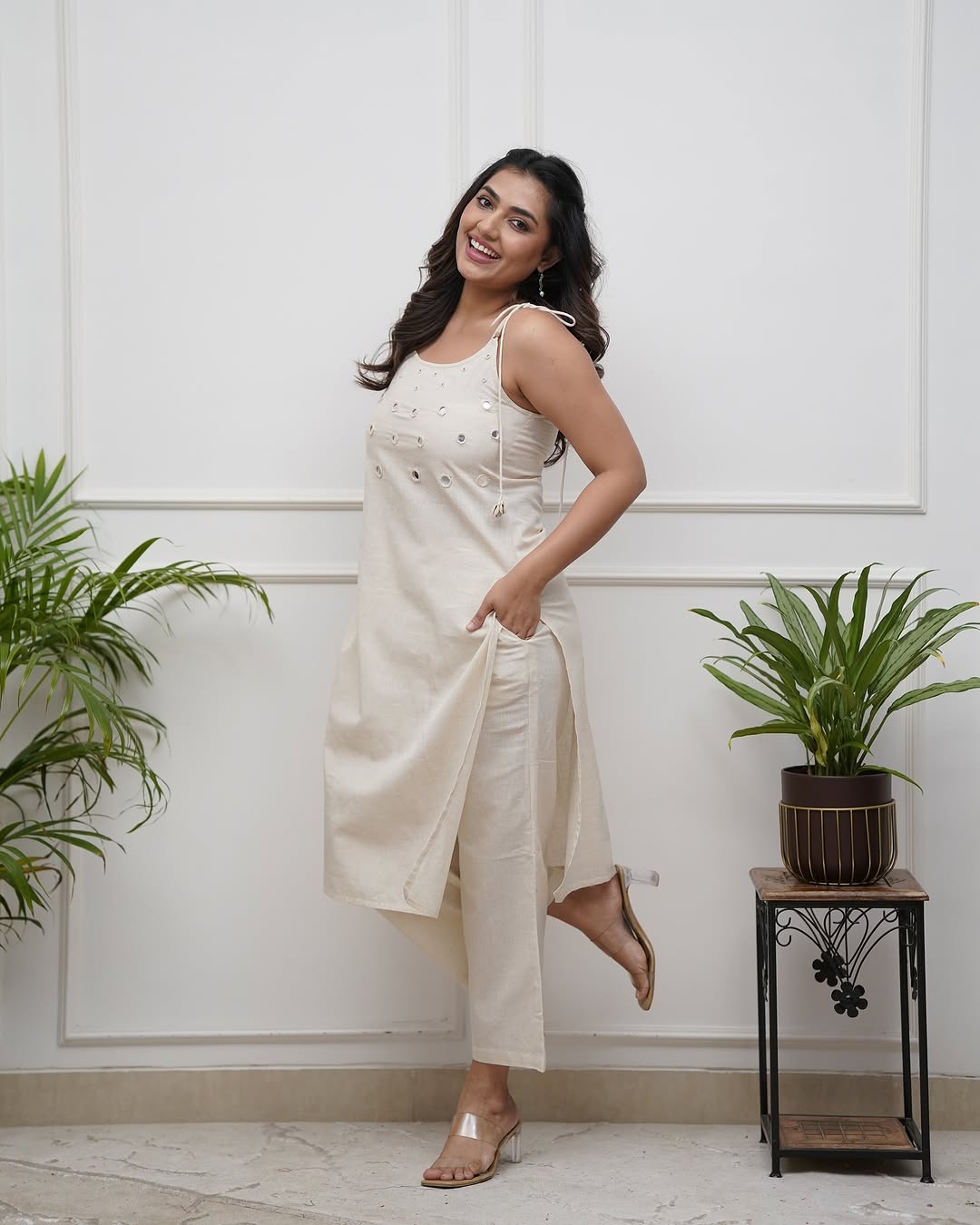 Women's Cotton Embroidery Sleeveless Kurti With Ankle length Pant Set