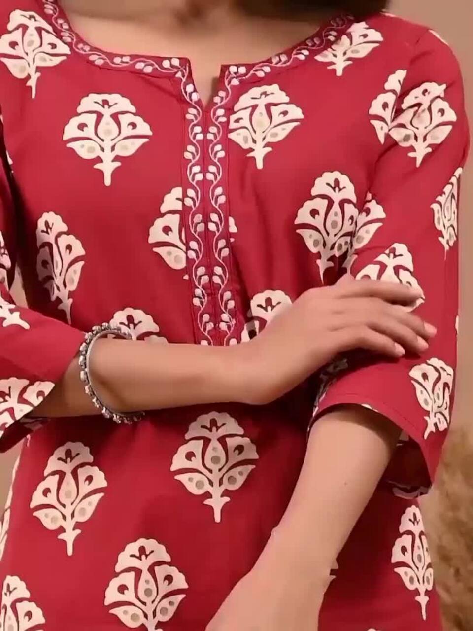Women's Rayon Printed Straight Kurti With Pant Set